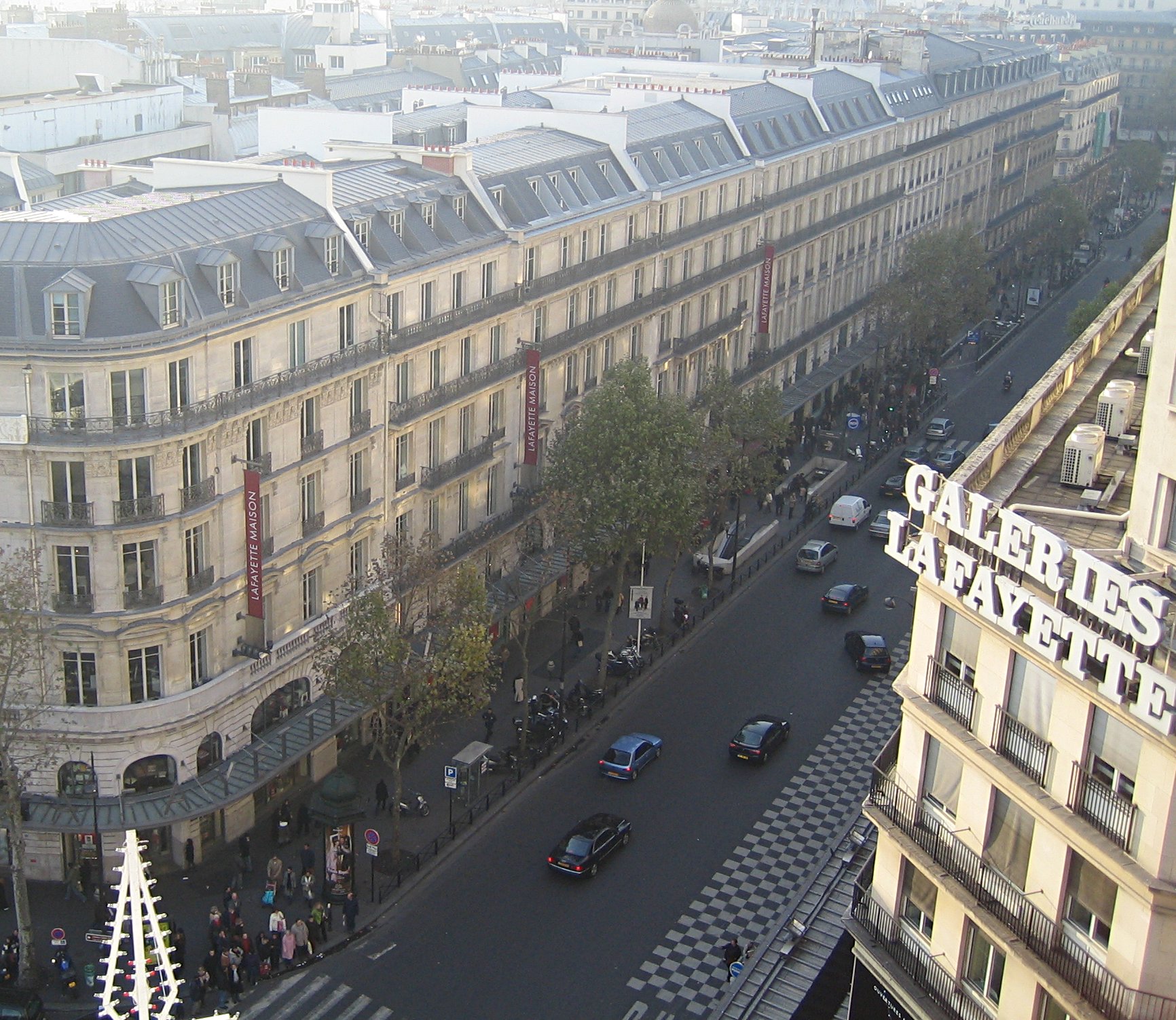 Boulevard Haussman near Galleries Lafayette