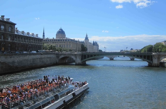 Bateau Mouche