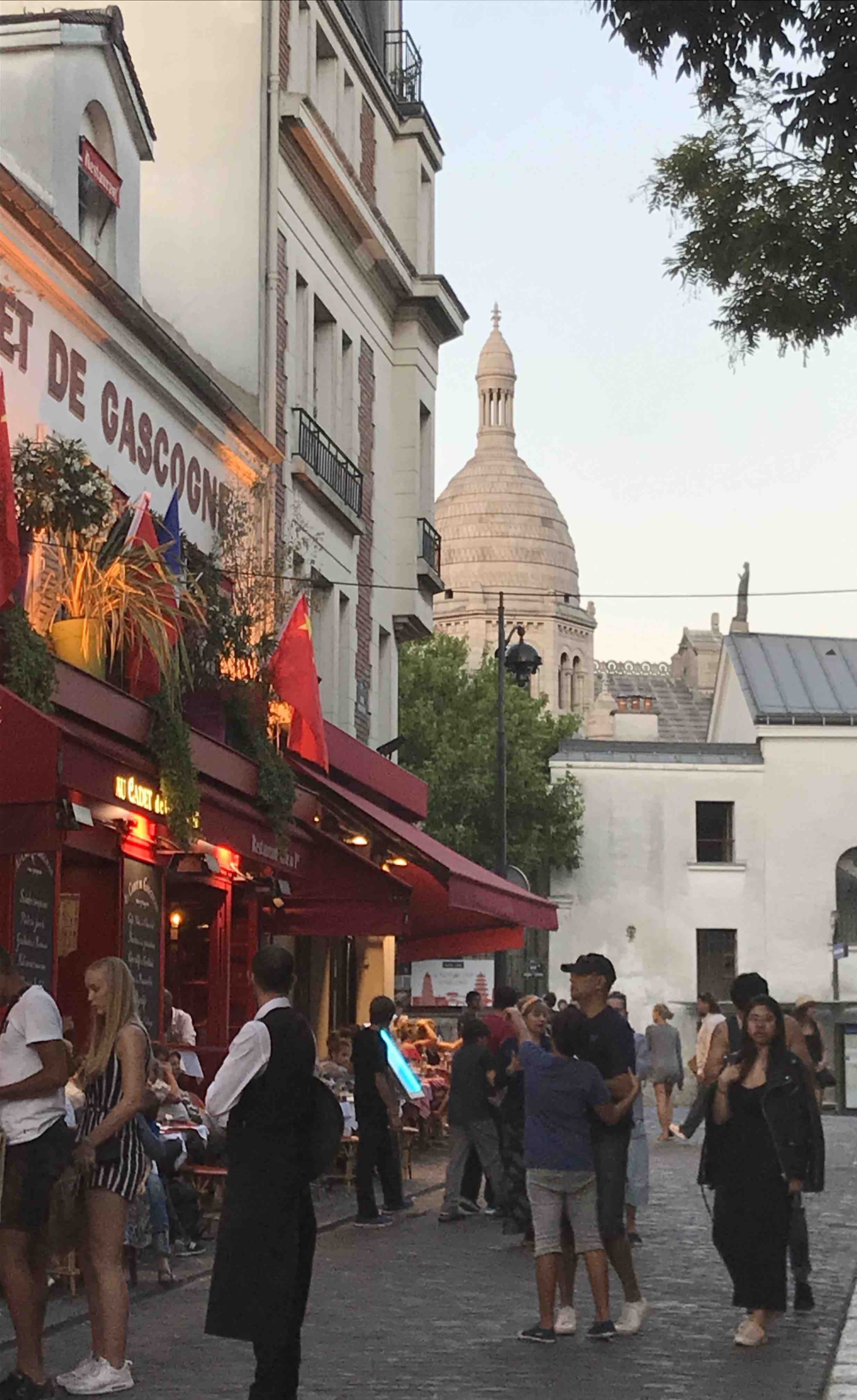 Montmartre street